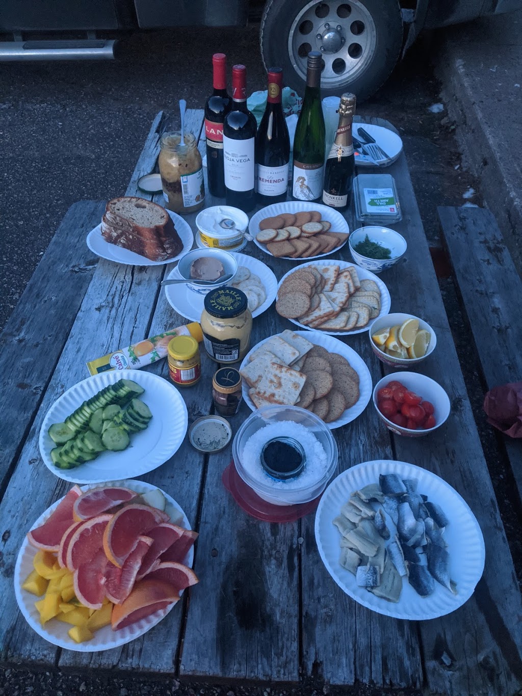 Apsley Inn & Restaurant | 10101 ON-28, Apsley, ON K0L 1A0, Canada | Phone: (705) 656-2338