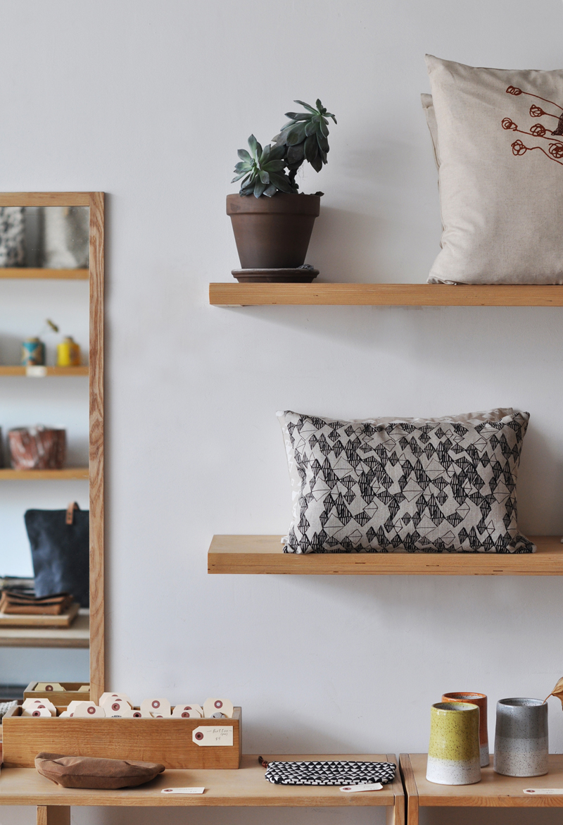 Bookhou | 798 Dundas St W, Toronto, ON M6J 1V1, Canada | Phone: (647) 203-8830