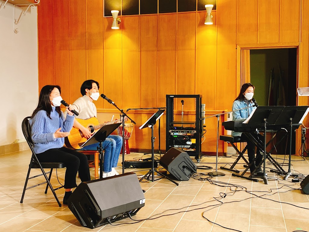 THE HOLY ONE COMMUNITY CHURCH(거룩한 하나교회) | United Church, 44 Delma Dr, Etobicoke, ON M8W 4N6, Canada | Phone: (647) 330-7756