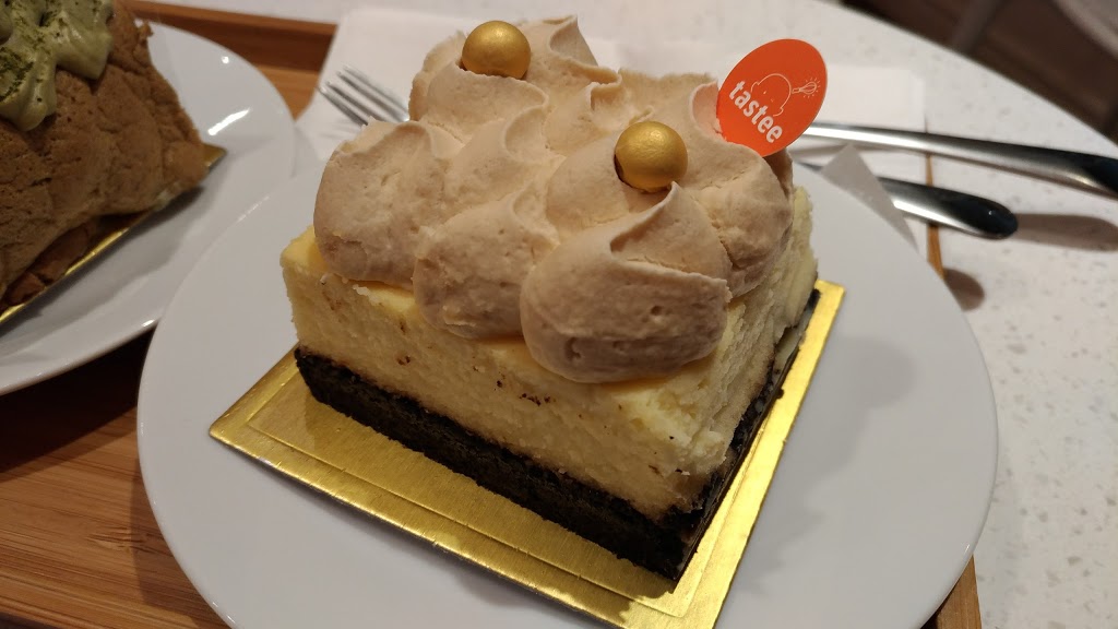 Tastee Patisserie | 3913 Don Mills Rd, North York, ON M2H 2S7, Canada | Phone: (416) 497-0347