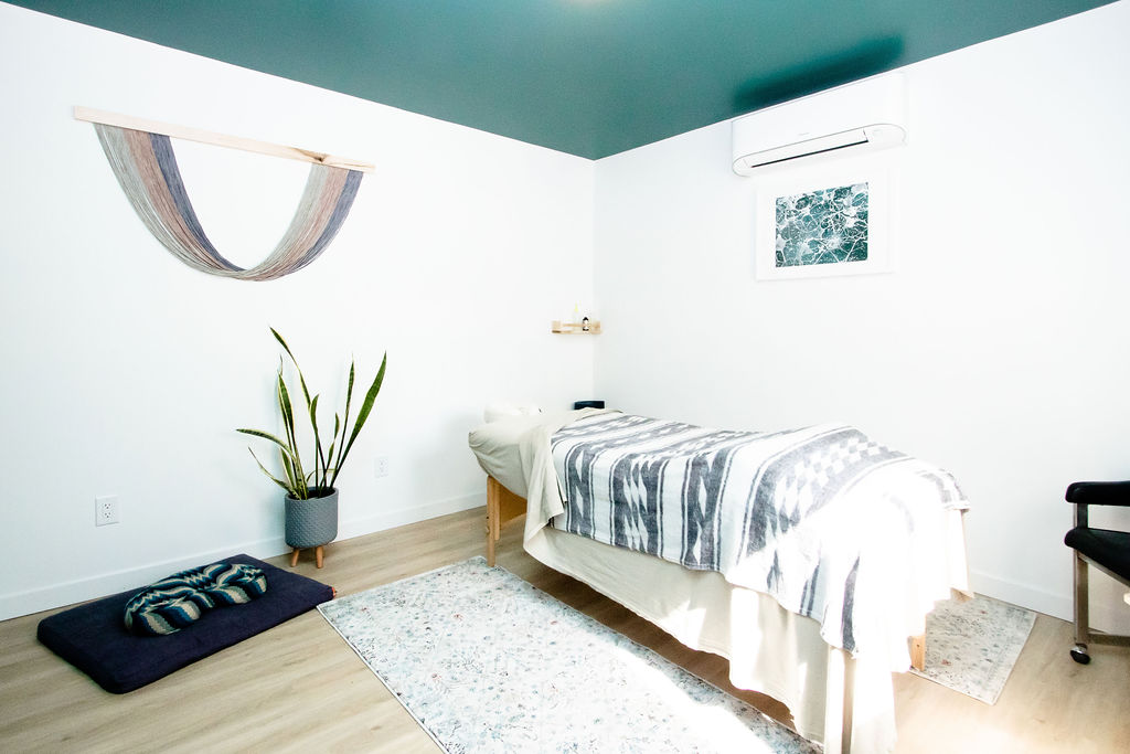 Hayley Rockwell Massage Therapy | 62084 Stoneridge Rd, Anola, MB R5L 0J1, Canada | Phone: (204) 299-1682