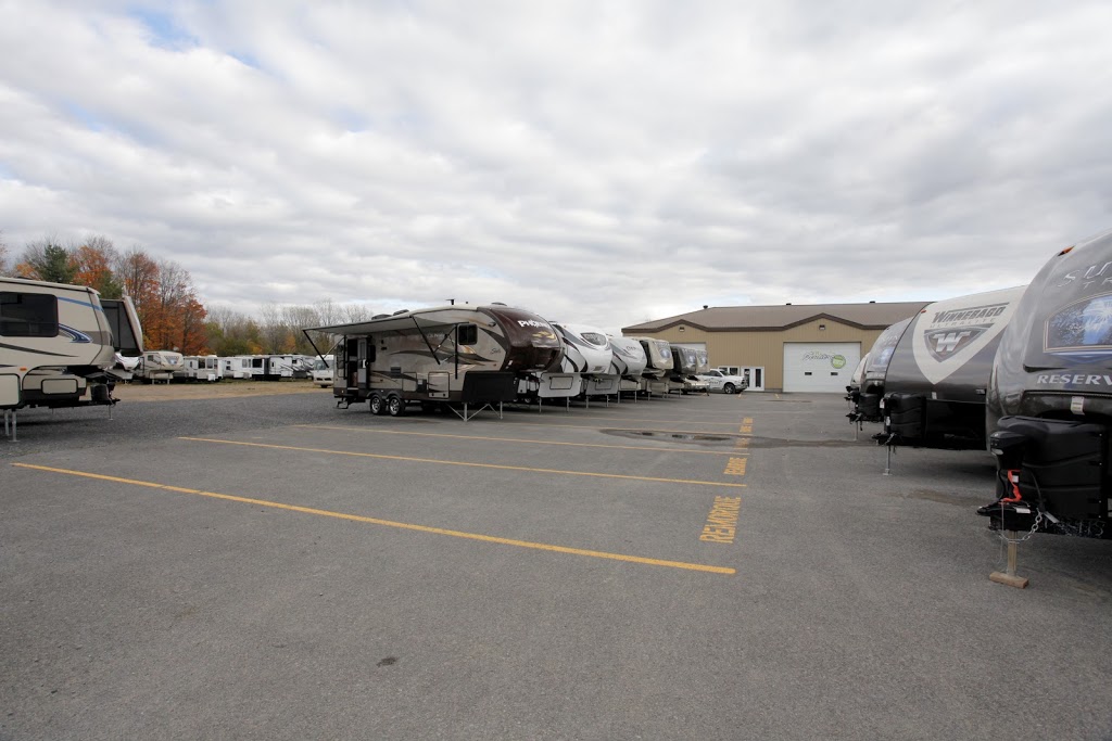 VR Soulière - Clearance and RV rentals | 42 Rang Saint François, Lavaltrie, QC J5T 3K5, Canada | Phone: (877) 836-1110