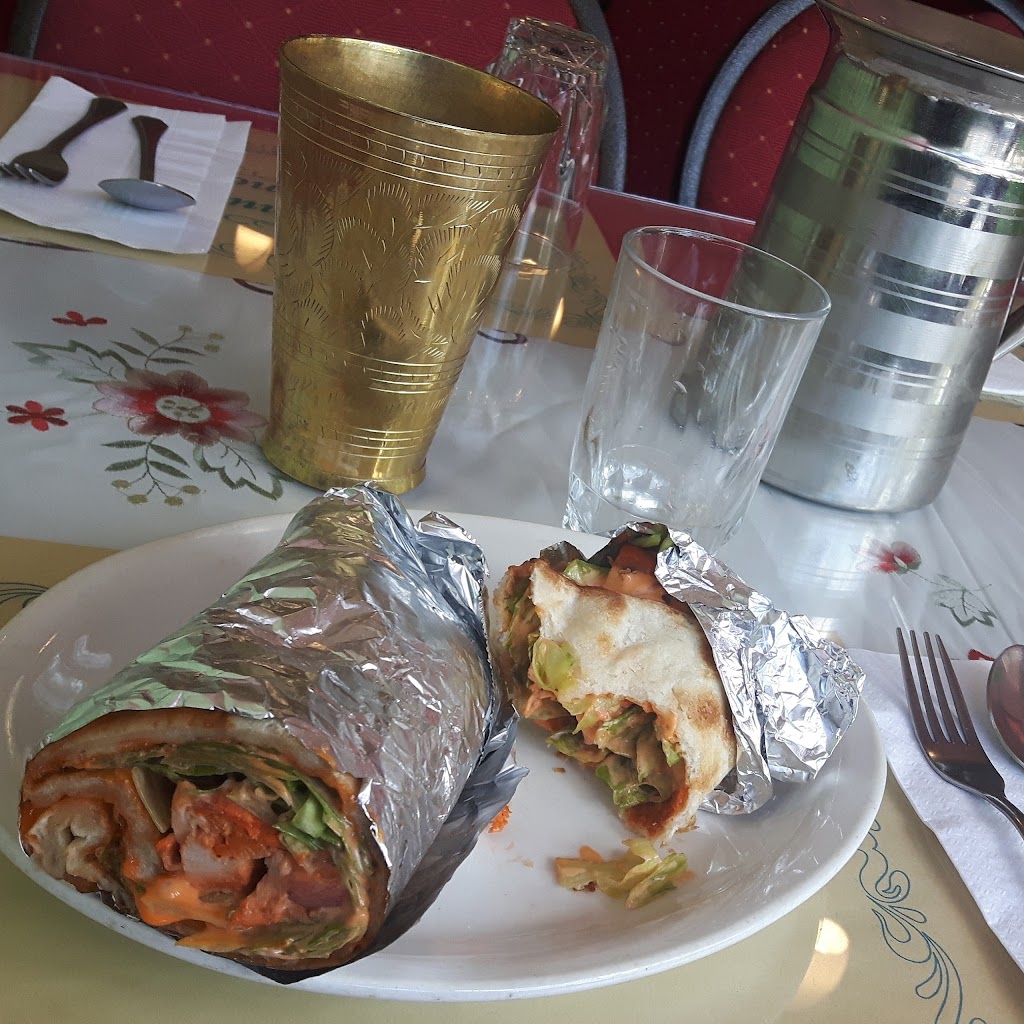 Restaurant Tandoor Plus | 1720 Rue Oxford, Saint-Laurent, QC H4L 1B6, Canada | Phone: (514) 332-2121