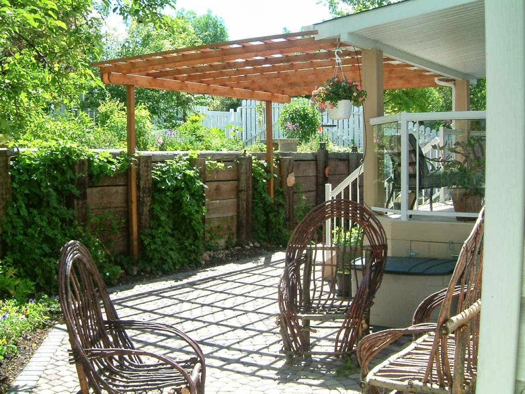 English Bed Breakfast & Day Spa | 5544 Dalhousie Dr NW, Calgary, AB T3A 1P9, Canada | Phone: (403) 286-0777