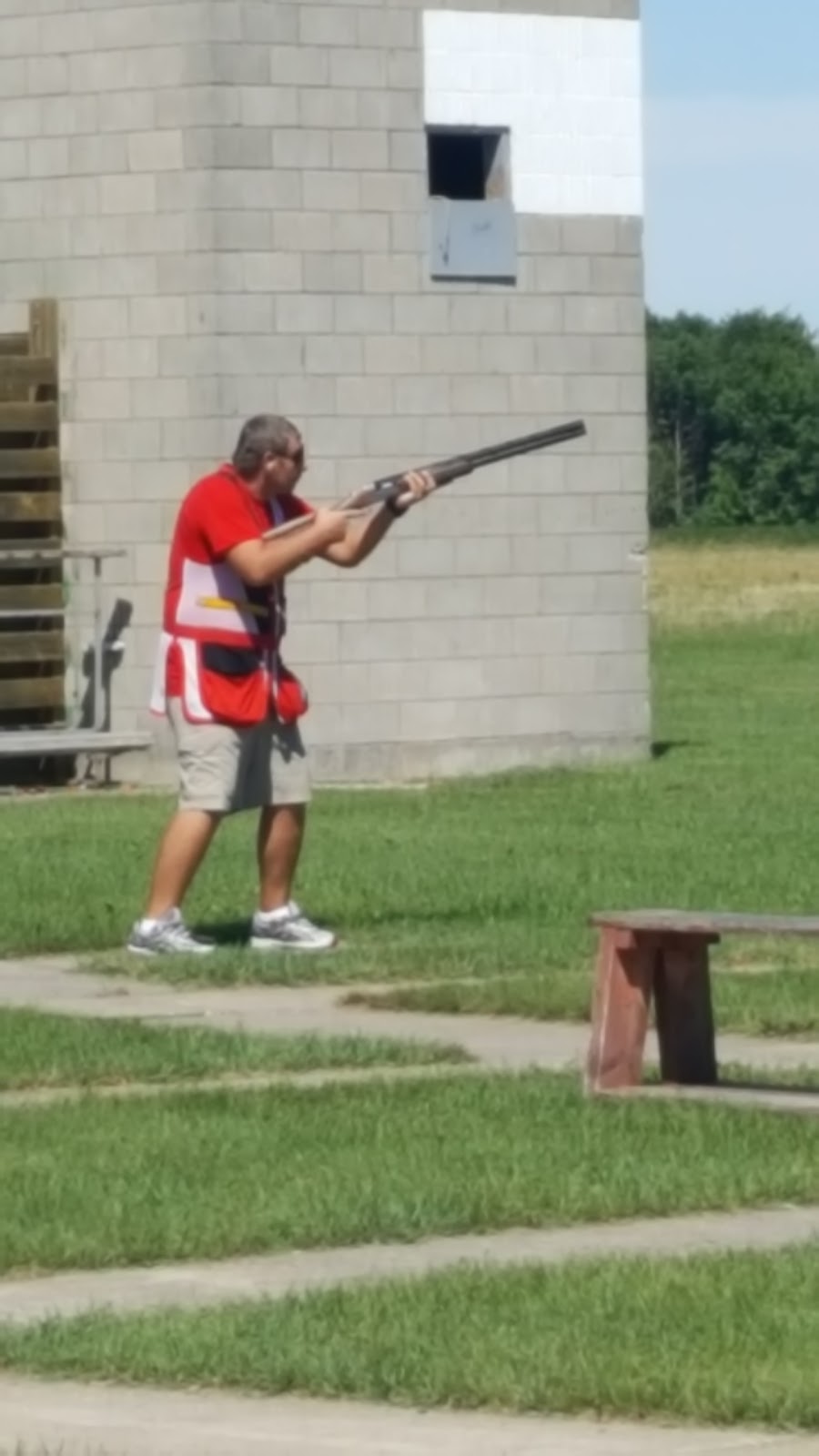 Pêcheurs & Chasseurs Montréal | 130 Chemin du Ruisseau-des-Noyers, Saint-Jean-sur-Richelieu, QC J2Y 1G9, Canada | Phone: (450) 348-5566