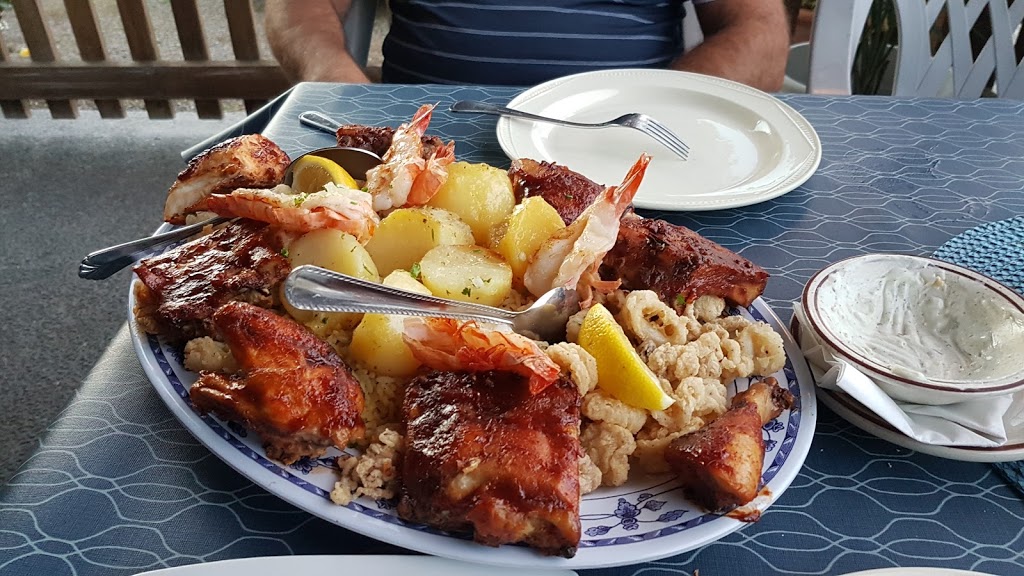 Greek House Restaurant | 3159 Woodsdale Rd, Lake Country, BC V4V 1X8, Canada | Phone: (250) 766-0367