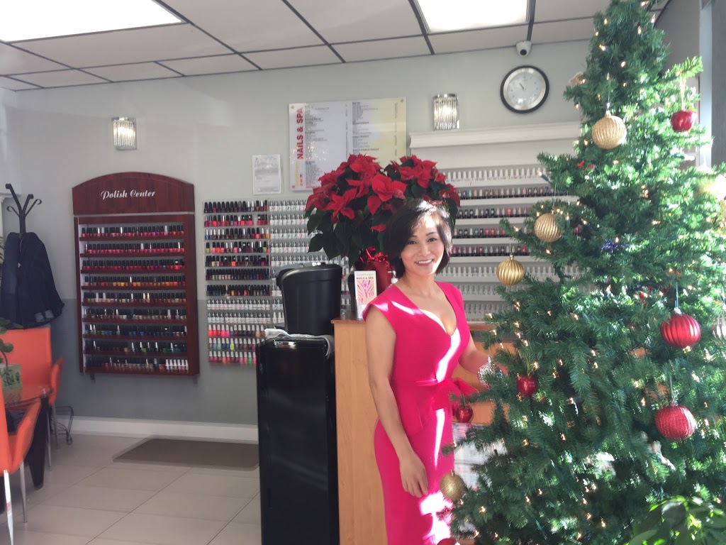 Goldfingers Nails & Spa | 6130 1a St SW #24, Calgary, AB T2H 0G3, Canada | Phone: (403) 253-4828