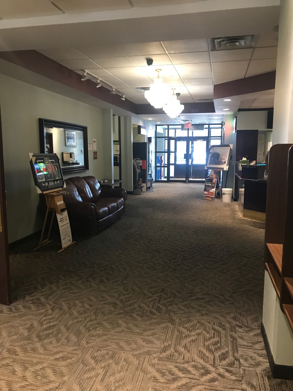 Nor-Villa Motor Hotel | 1763 Henderson Hwy, Winnipeg, MB R2G 1P3, Canada | Phone: (204) 338-0334