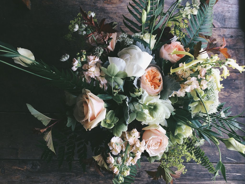 Flowers & Company | 1446 Johnston Rd, White Rock, BC V4B 3Z5, Canada | Phone: (604) 531-0015