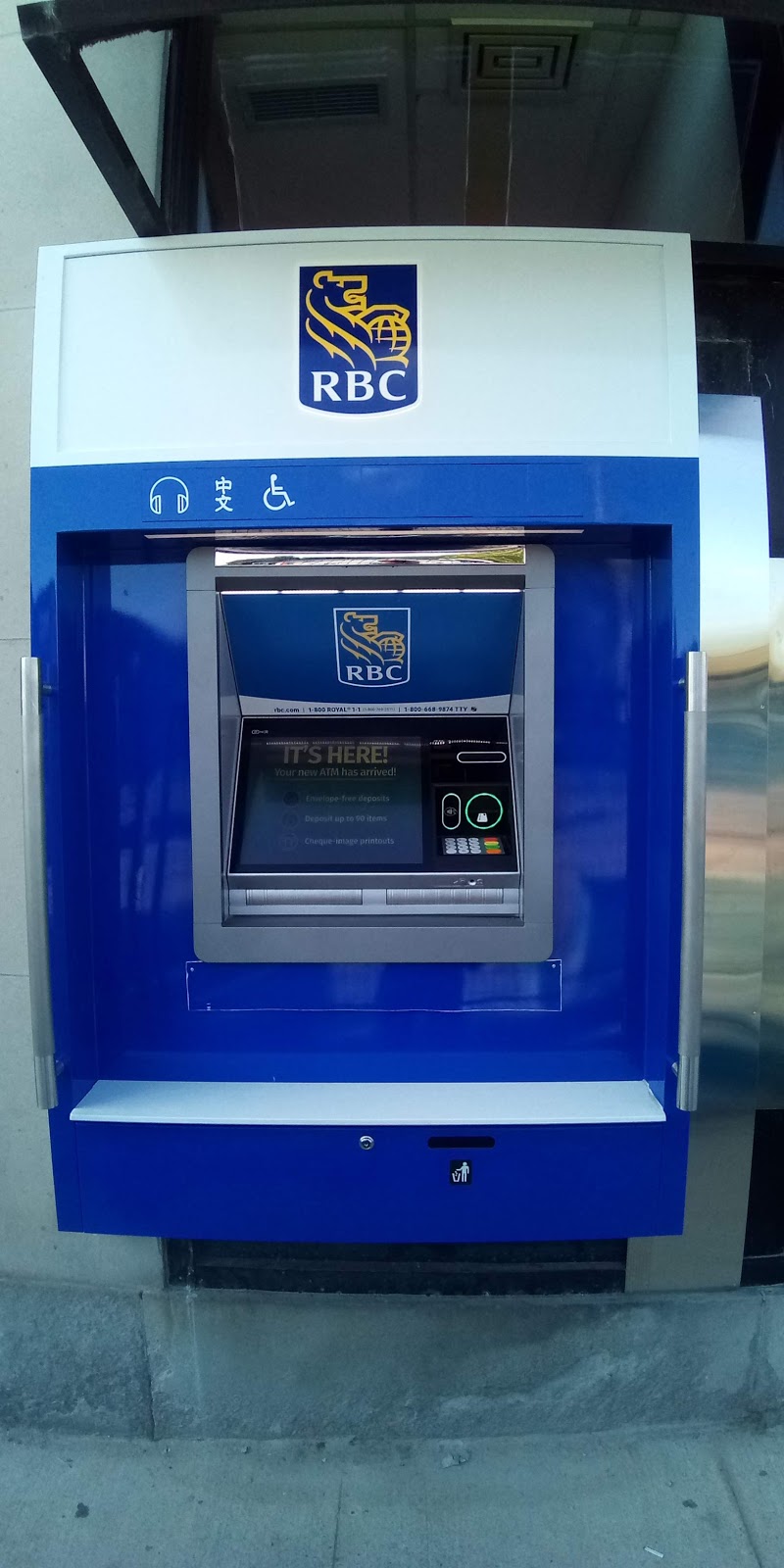 RBC Royal Bank | 880 Eglinton Ave W, Toronto, ON M6C 2B6, Canada | Phone: (416) 789-7405