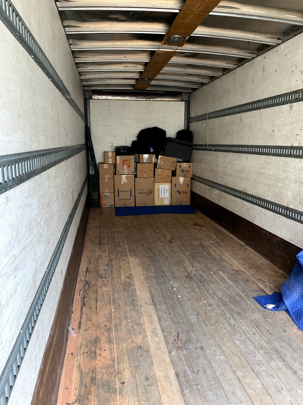 Busy Boys Moving | 14159 75a Ave, Surrey, BC V3W 6S8, Canada | Phone: (778) 384-6515
