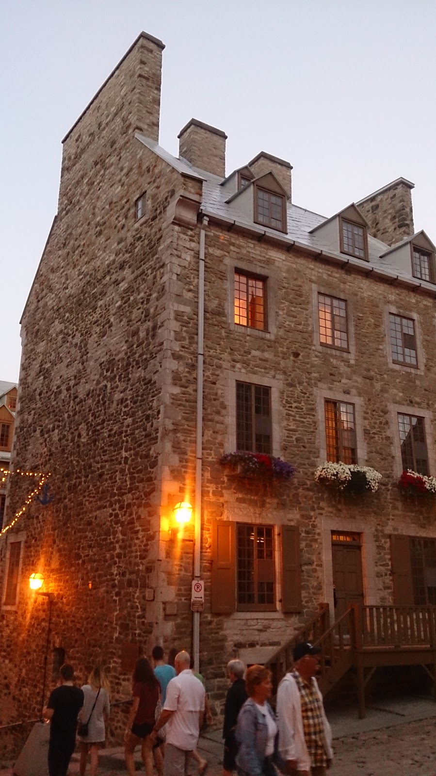 Fucklamode | 67 et demi Rue du Petit Champlain, Québec, QC G1K 4H5, Canada | Phone: (418) 692-1214