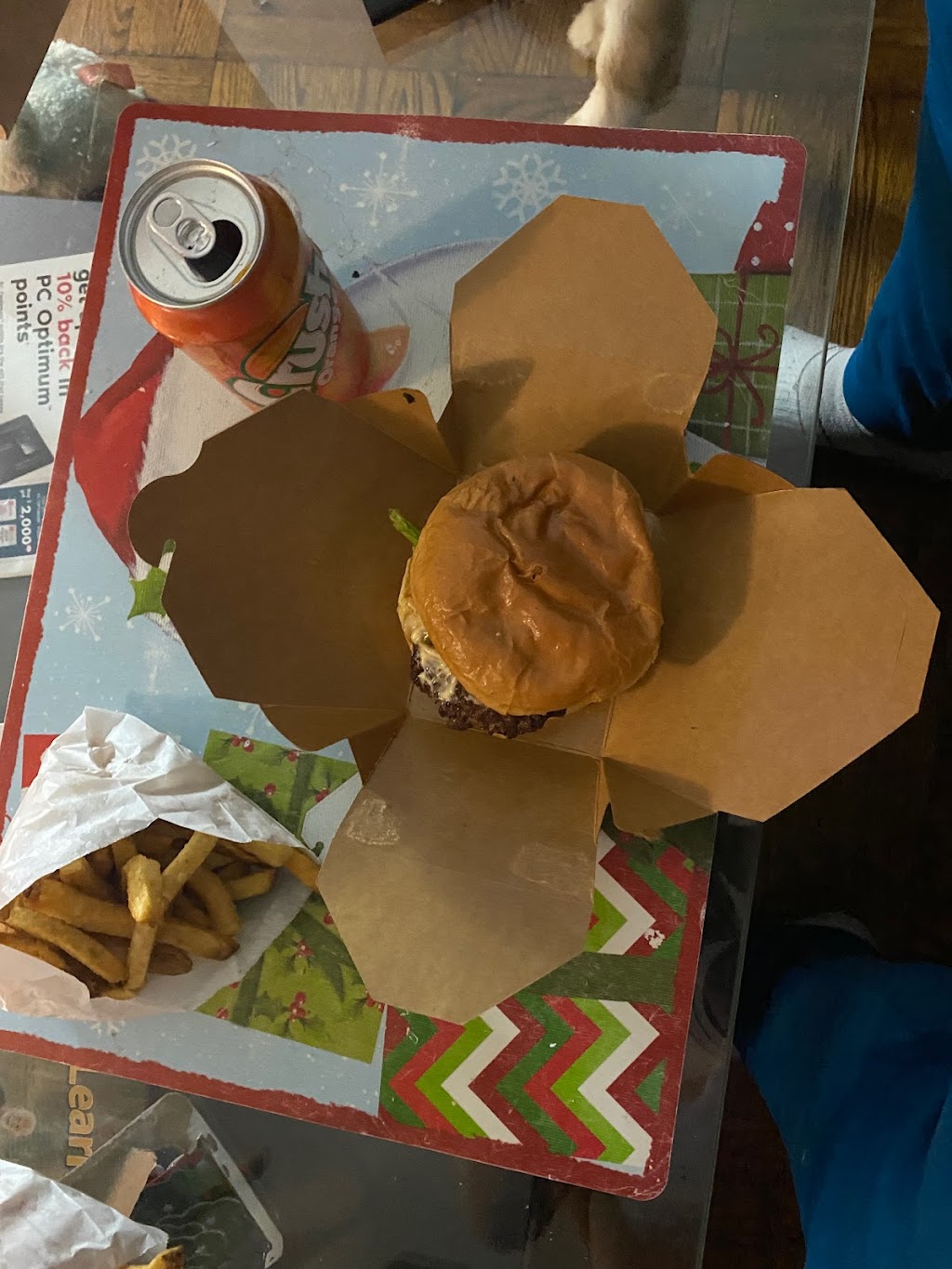 The Burger Bros (Lakeshore) | 2240 Lake Shore Blvd W Unit 104, Etobicoke, ON M8V 0B1, Canada | Phone: (647) 348-5775