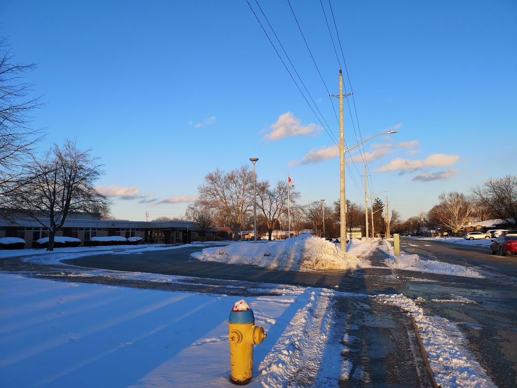 Bellewood Public School | 2500 Labelle St, Windsor, ON N9E 1B6, Canada | Phone: (519) 966-3890