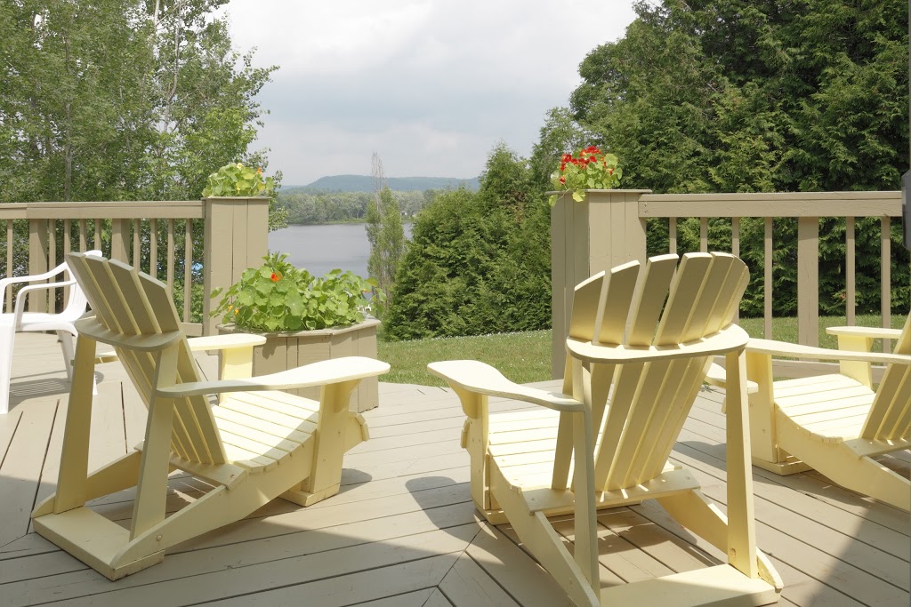 Restaurant Le Dialogue Enr | 2521 Route Louis-Cyr, Saint-Jean-de-Matha, QC J0K 2S0, Canada | Phone: (450) 886-5519