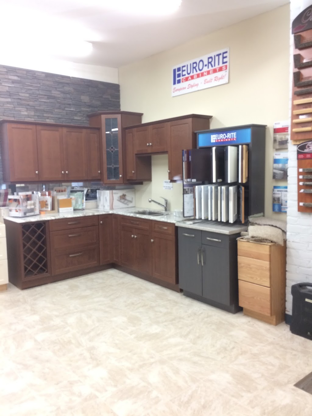 Grand Forks Renovation Centre | 7450 4 St, Grand Forks, BC V0H 1H0, Canada | Phone: (250) 442-2270