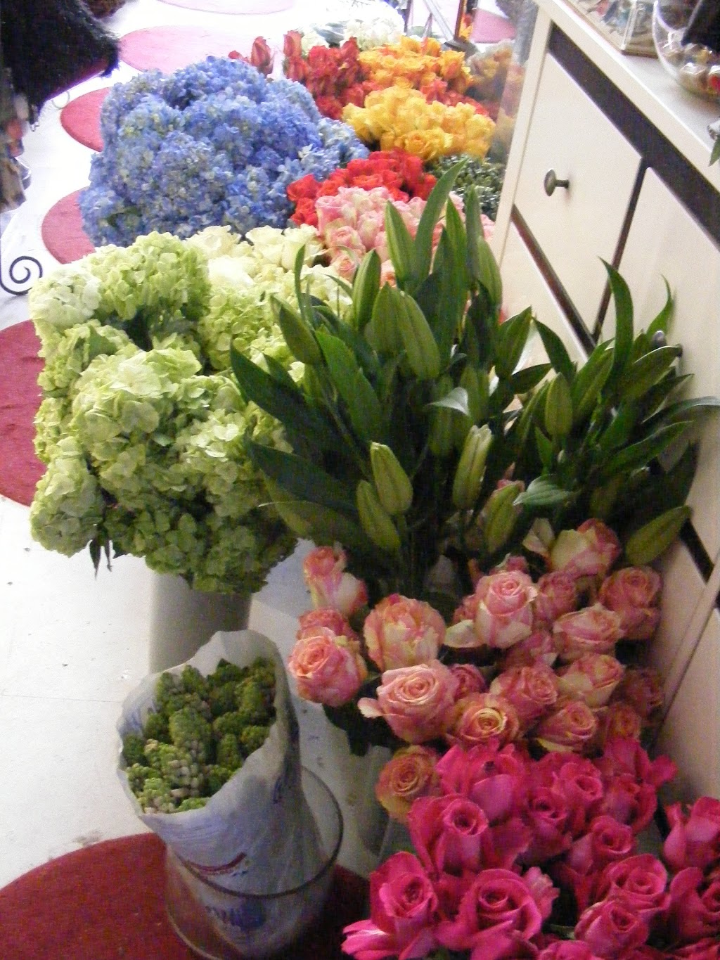 Mondu floral design | 2412 Kingston Rd, Scarborough, ON M1N 1V2, Canada | Phone: (647) 428-7210