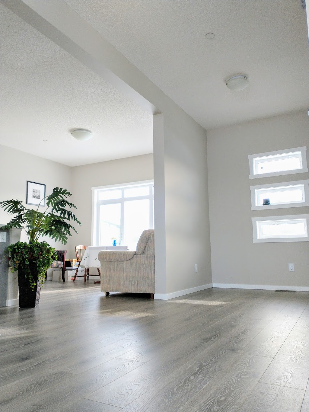 Livingston Lodge | Lucas Manor NW, Calgary, AB T3P 1H9, Canada | Phone: (825) 438-6868