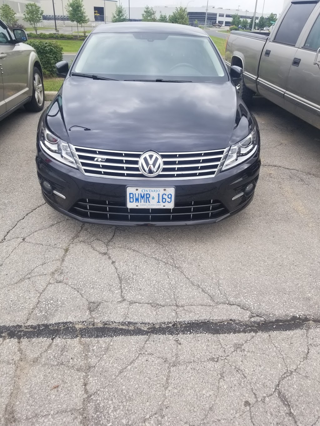 Royal Windsor Collision Centre | 2247 Royal Windsor Dr, Oakville, ON L6J 7X8, Canada | Phone: (905) 337-3966