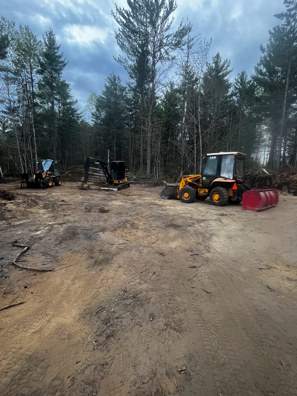 DWL Enterprises Inc. | 32079 ON-17, Chalk River, ON K0J 1J0, Canada | Phone: (613) 281-3478