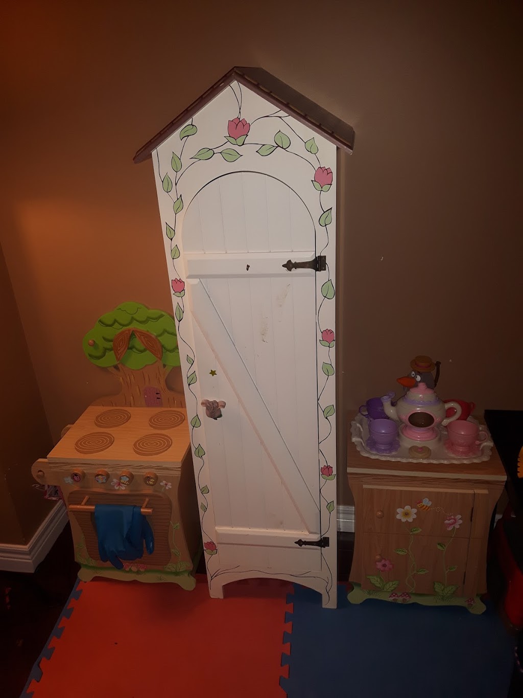 Elizabeths Home Child Care in Shelburne | 192 Berry St, Shelburne, ON L9V 3E1, Canada | Phone: (647) 999-6695