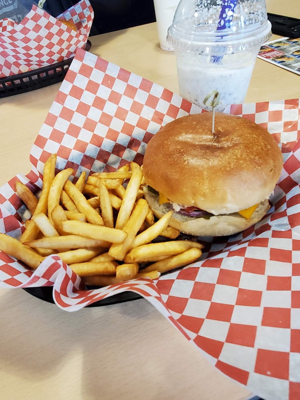 Boardwalk Fries Burgers Shakes | 860 St Albert Trail #510, St. Albert, AB T8N 7V2, Canada | Phone: (780) 460-4042