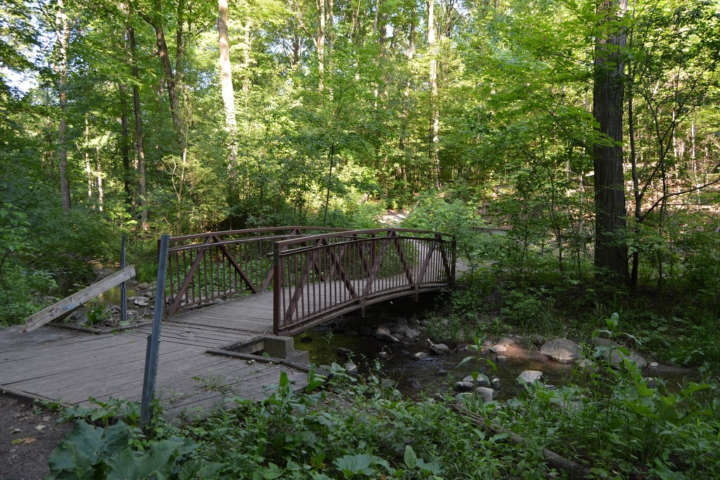 Monarch Woods Park | Highland West, Kitchener, ON N2N, Canada