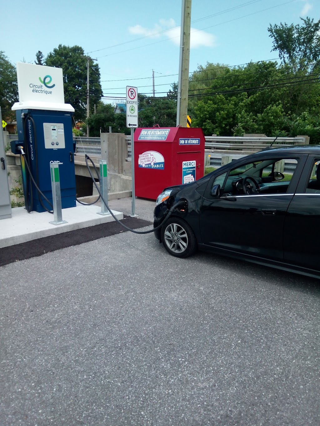 Electric Circuit Charging Station | 411 QC-133, Québec JOH, Canada | Phone: (800) 686-9243
