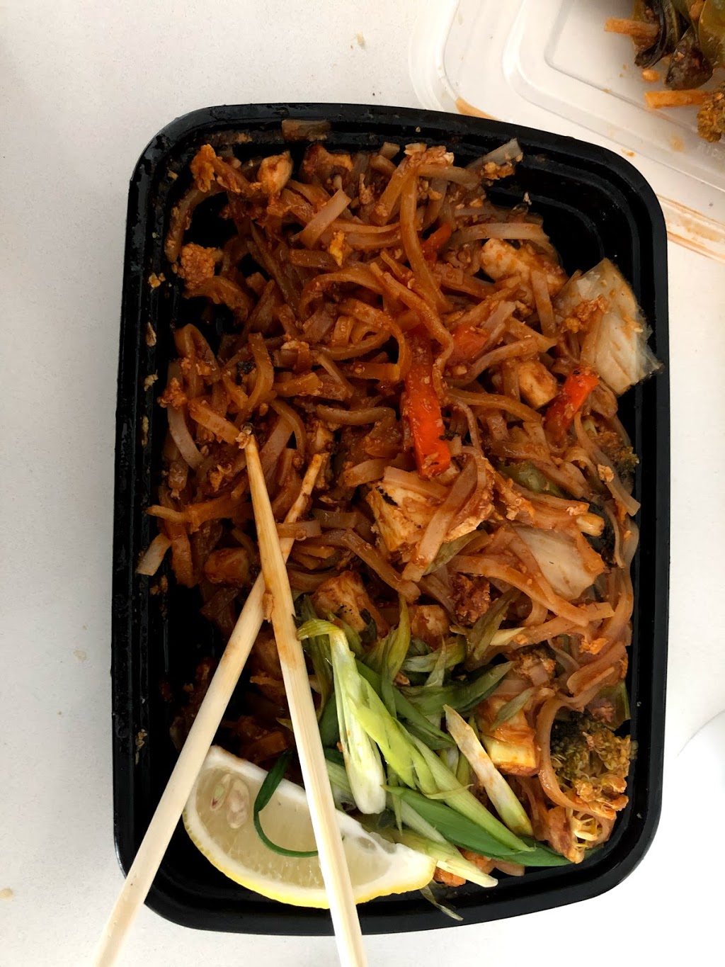 Thai One on Dundas | 3132 Dundas St W, Toronto, ON M6P 2A1, Canada | Phone: (416) 516-8080