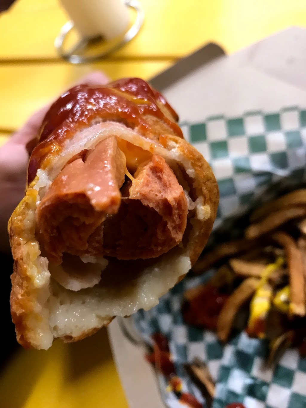 Wuddup Dog | 960 King St E, Cambridge, ON N3H 3P3, Canada | Phone: (519) 219-3300