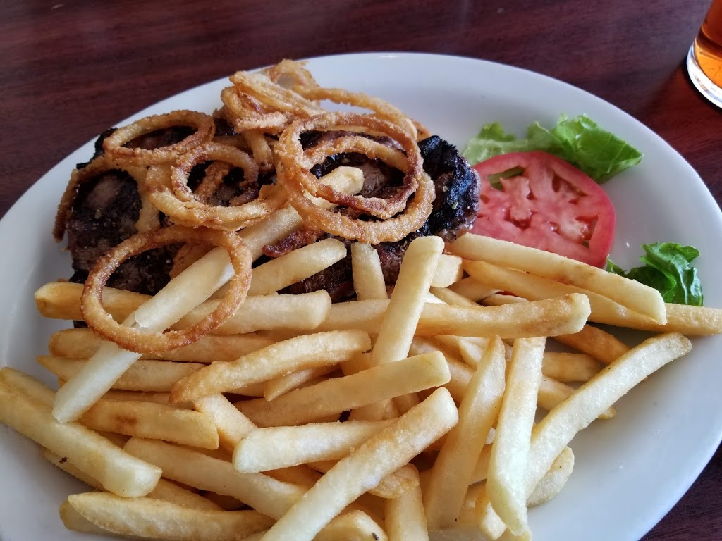 Smittys Family Restaurant | 28-312 Fifth Ave, Cochrane, AB T4C 2E3, Canada | Phone: (403) 981-1010
