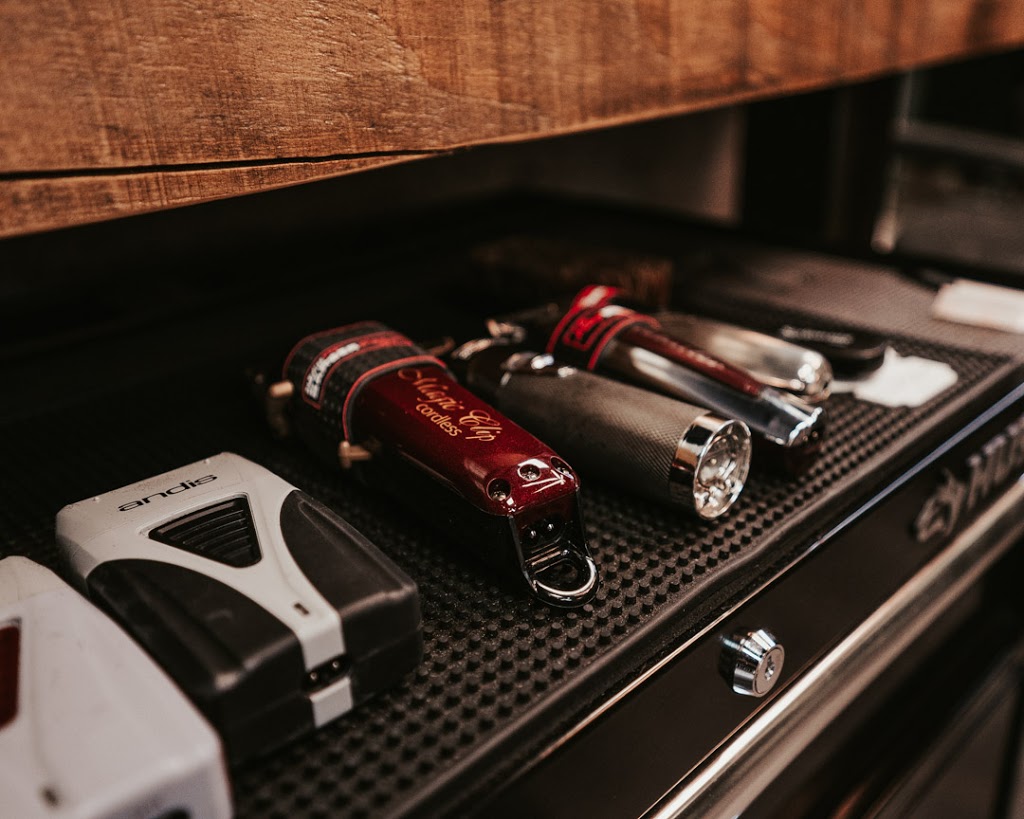 Le Barbershop MenzSJ | 30 Rue Émile-Despins, Charlemagne, QC J5Z 3S8, Canada | Phone: (450) 704-2422
