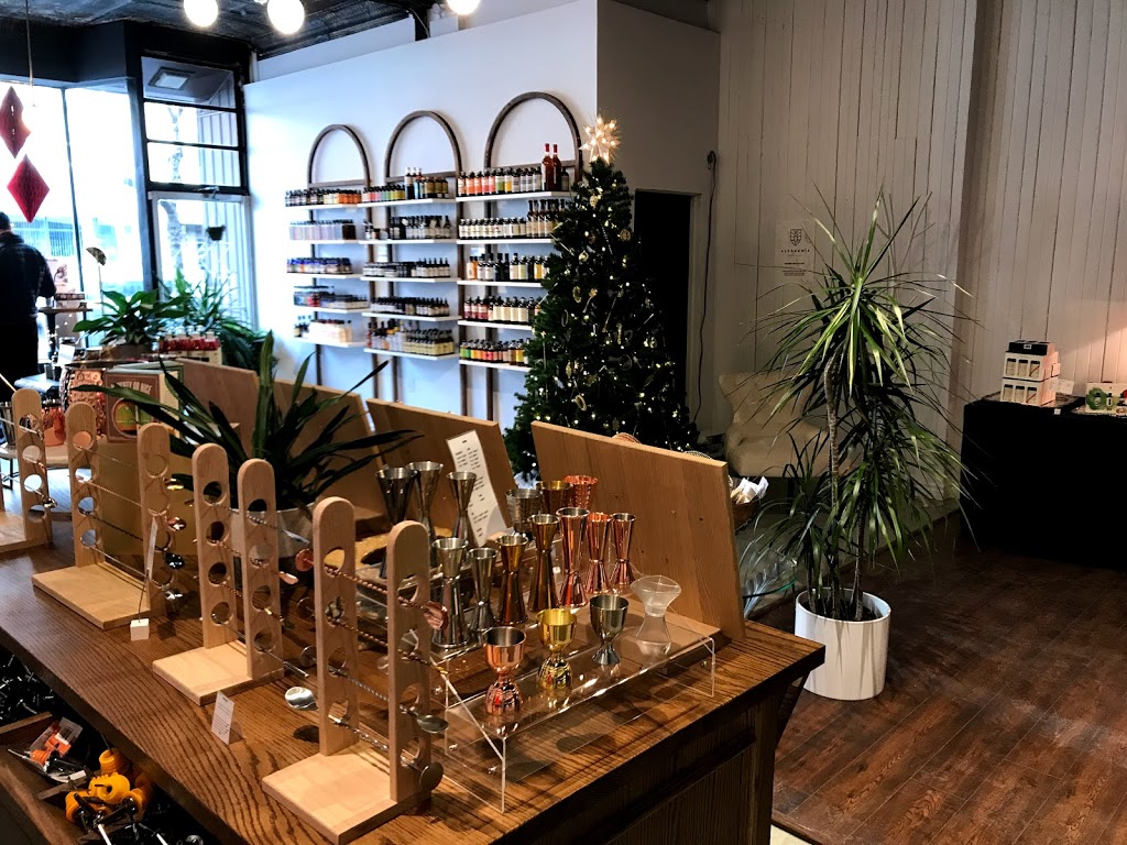 Alambika | 6484 Boul St-Laurent, Montréal, QC H2S 3C4, Canada | Phone: (514) 400-9212