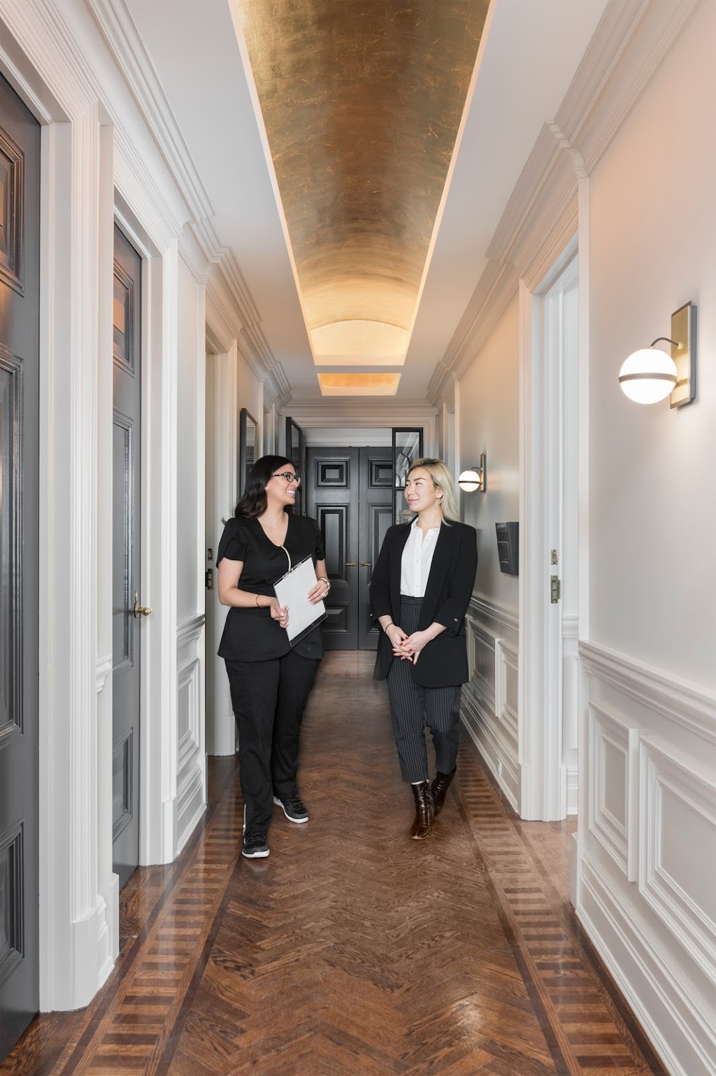 SKN Yorkville | 199 Avenue Rd, Toronto, ON M5R 2J3, Canada | Phone: (416) 360-8772