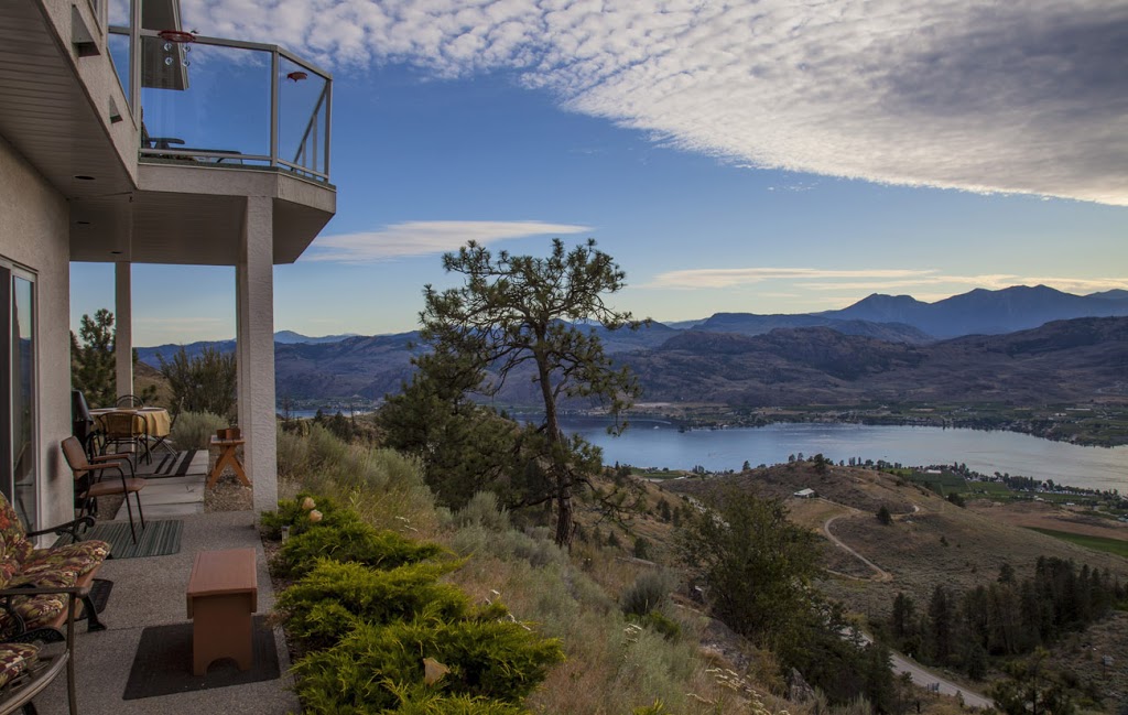 The Newton Observatory Bed & Breakfast | 1270 BC-3, Osoyoos, BC V0H 1V6, Canada | Phone: (250) 495-6745