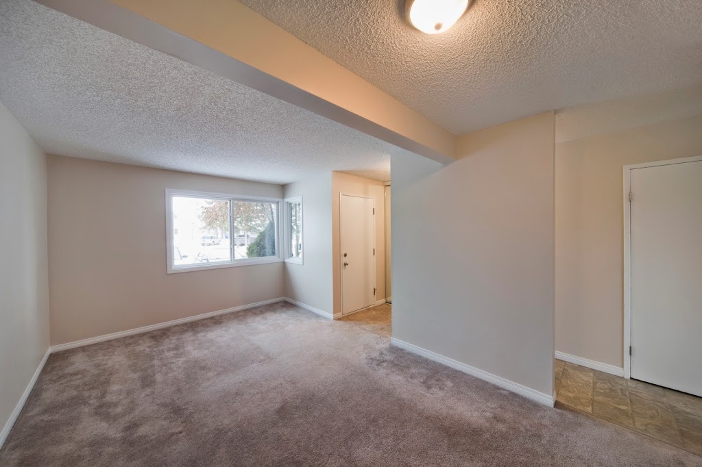 Hartford County Townhomes | 991 Hooke Rd NW, Edmonton, AB T5A 4L9, Canada | Phone: (855) 247-1492