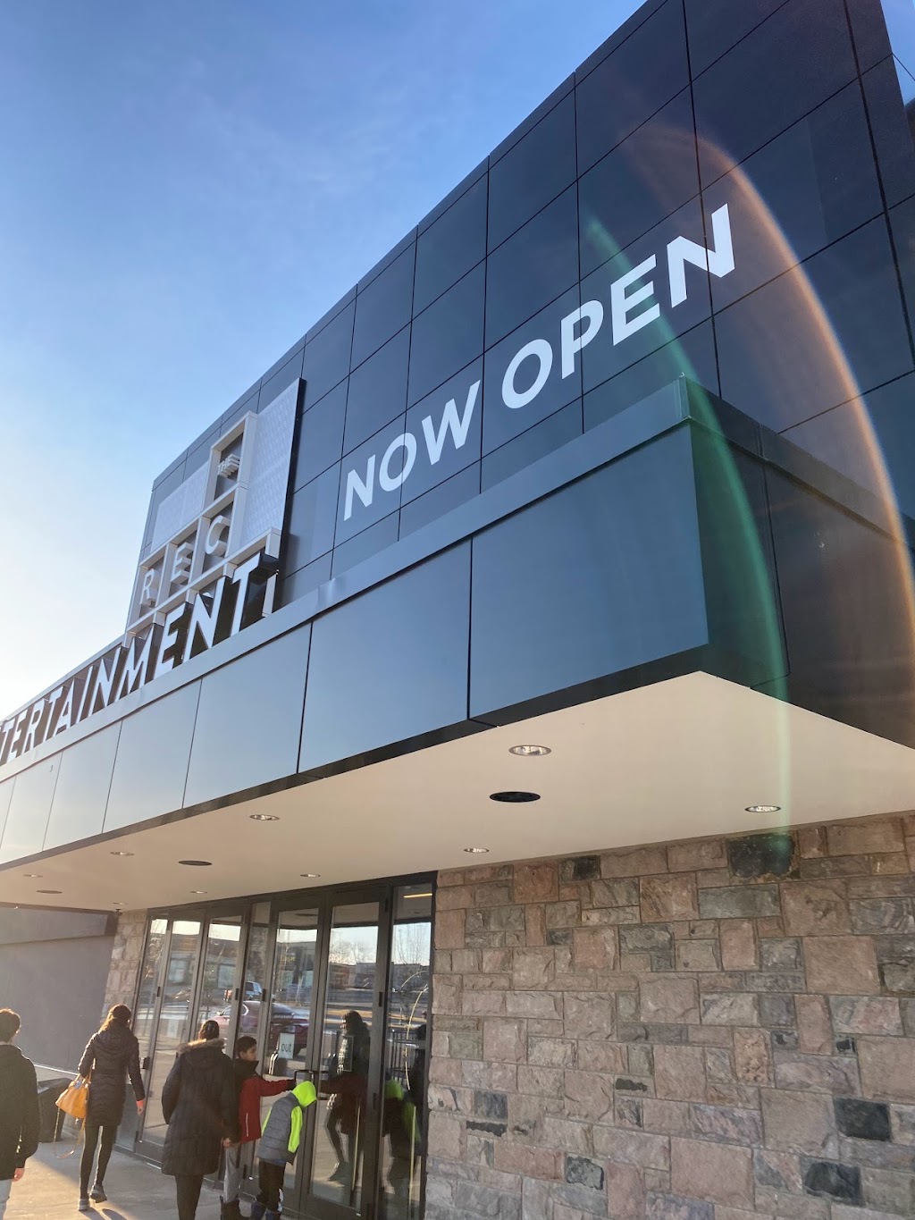 The Rec Room | 8 N Village Way, Barrie, ON L4N 0M7, Canada | Phone: (705) 999-9565