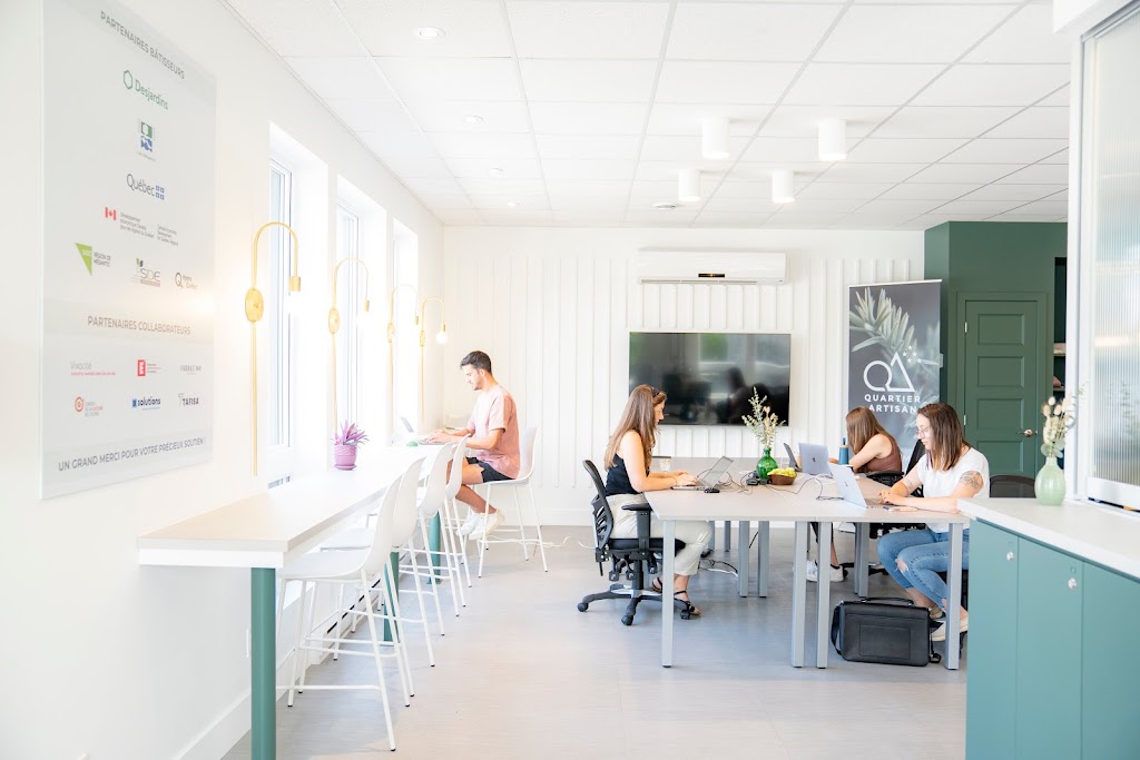 Quartier Artisan | 6229 Rue Salaberry, Lac-Mégantic, QC G6B 1H7, Canada | Phone: (819) 583-7299