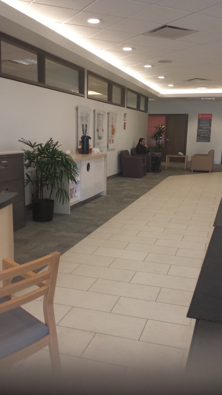Scotiabank | 3508 32 Ave NE #100, Calgary, AB T1Y 6J2, Canada | Phone: (403) 221-6860