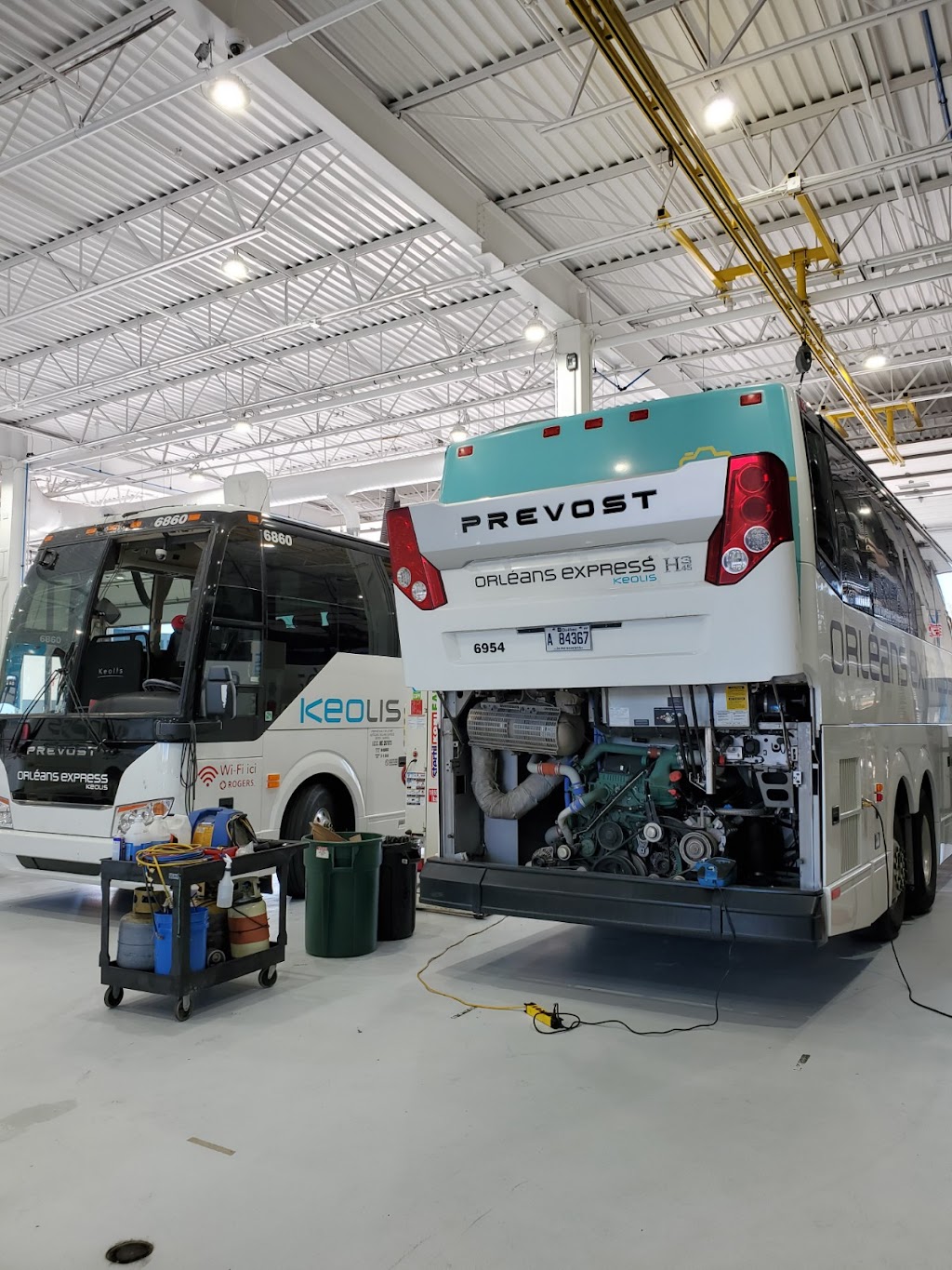 Prevost montréal | 1275 Boul Hymus, Dorval, QC H9P 1J5, Canada | Phone: (514) 687-6741