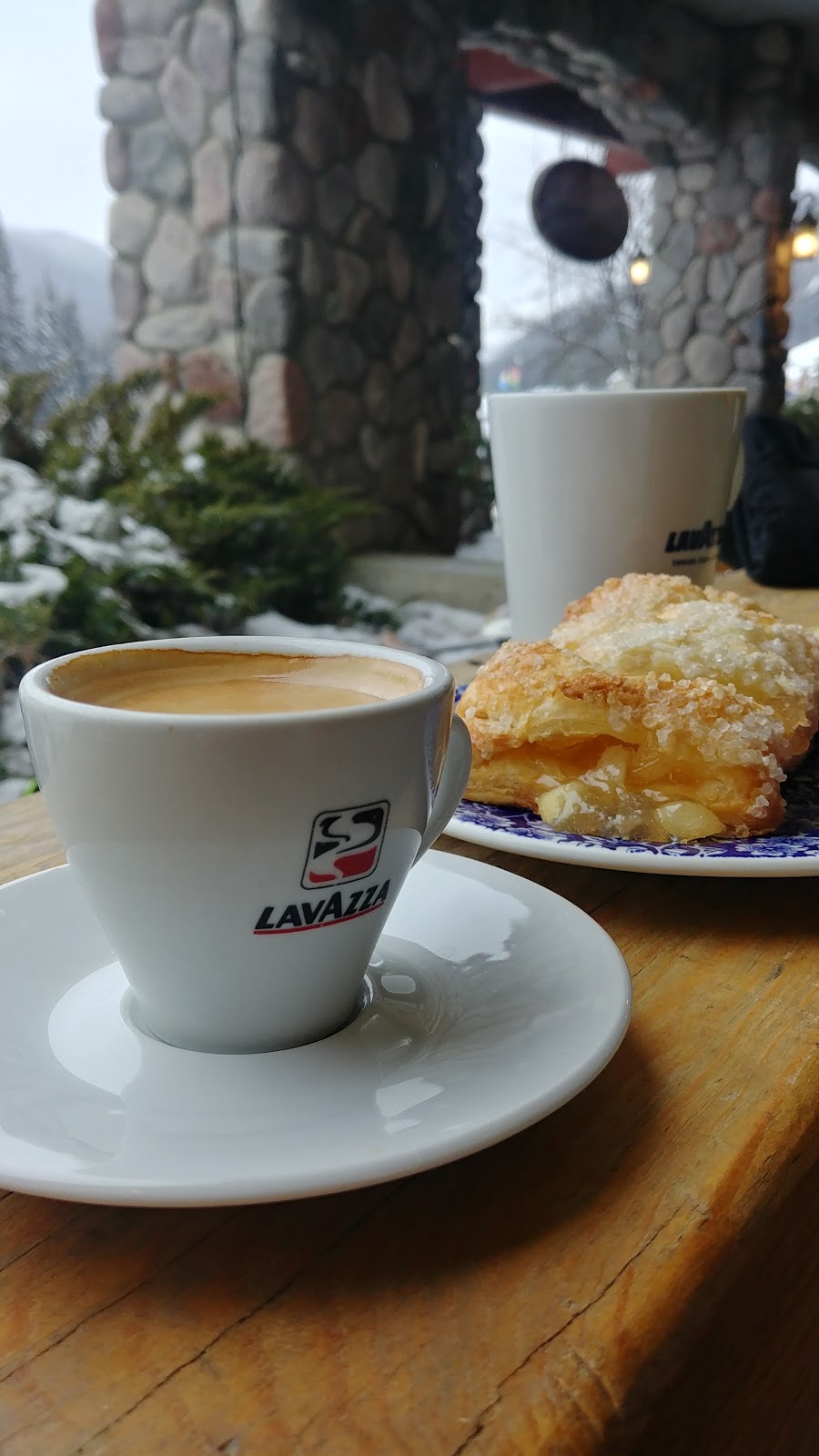 Bolacco Café | 3160 Creekside Way, Sun Peaks, BC V0E 5N0, Canada | Phone: (250) 578-7588