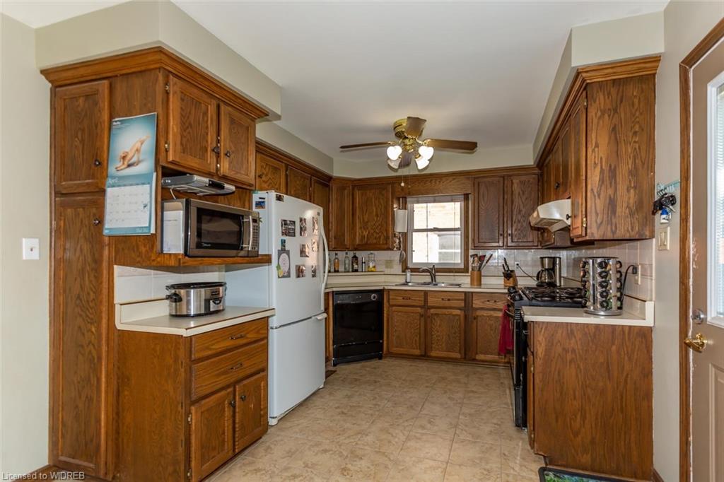 Homelife Miracle Realty SNSREALTY Group | 766 Hespeler Rd, Cambridge, ON N3H 5L8, Canada | Phone: (416) 625-2158