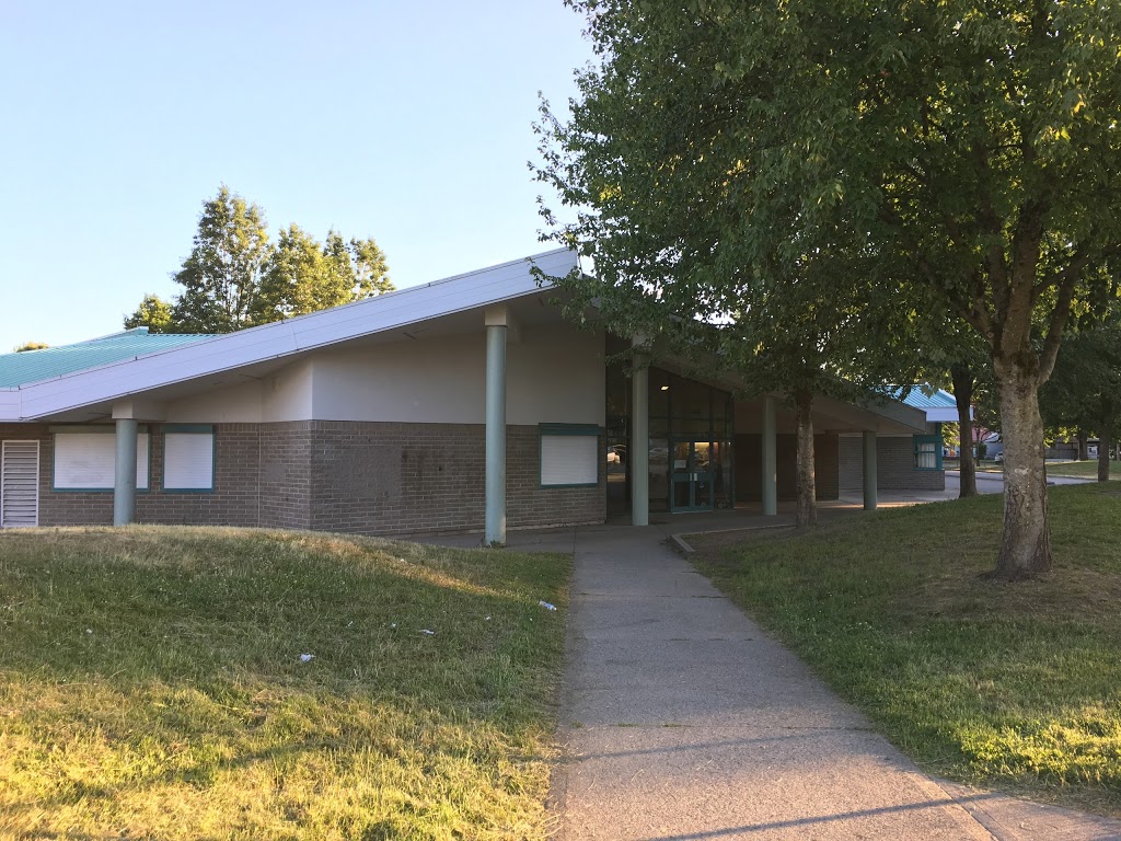 École Kwayhquitlum Middle School | 3280 Flint St, Port Coquitlam, BC V3B 4J2, Canada | Phone: (604) 942-1835