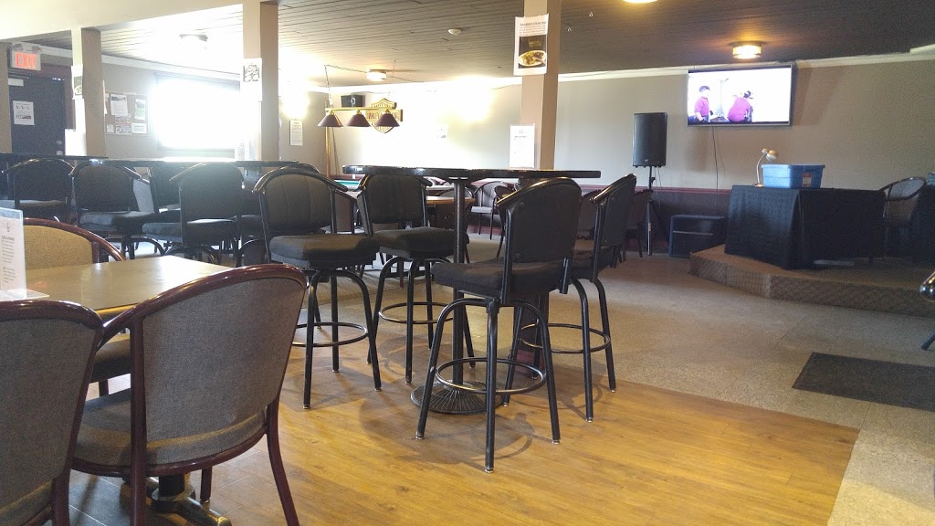 Round Hill Pub Eatery and Hotel | 18 Government Street, Round Hill, AB T0B 3Z0, Canada | Phone: (780) 673-3457