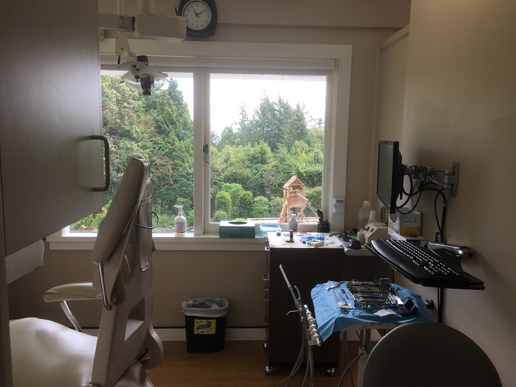 Bakerview Dental Centre | 6111 Patricia Bay Hwy, Victoria, BC V8Y 1T5, Canada | Phone: (250) 652-2222