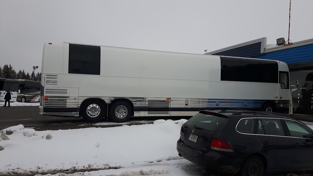 Chabot Carrosserie Inc | 264 Chemin des Poirier, Montmagny, QC G5V 4S5, Canada | Phone: (418) 234-1525