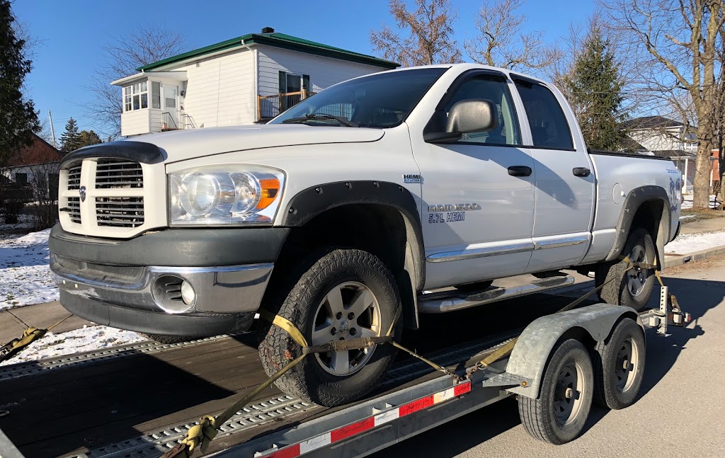 Benoit Asselin Transport Automobile Antique et de Collection | 2771 Rue Principale, Sainte-Justine-de-Newton, QC J0P 1T0, Canada | Phone: (514) 267-4716
