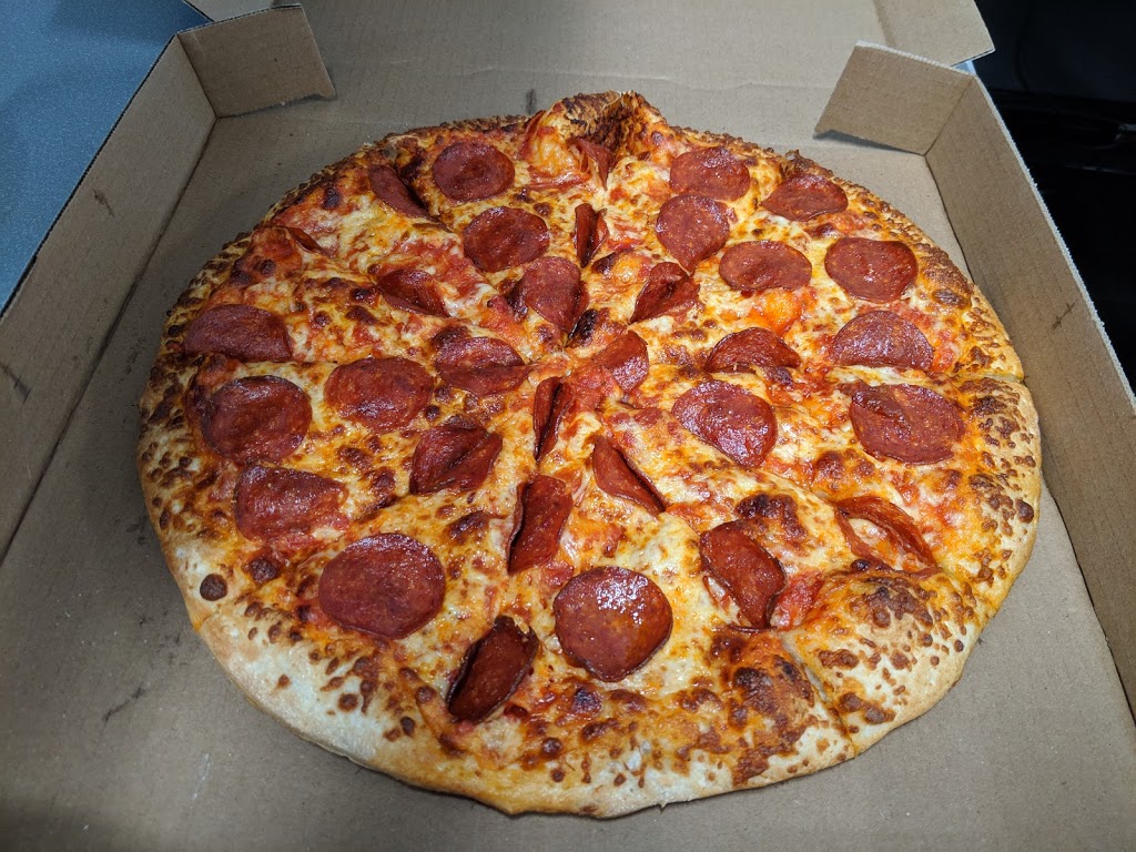 Delicious Pizza | 900 Fairway Crescent, Kitchener, ON N2A 4B3, Canada | Phone: (519) 896-8896