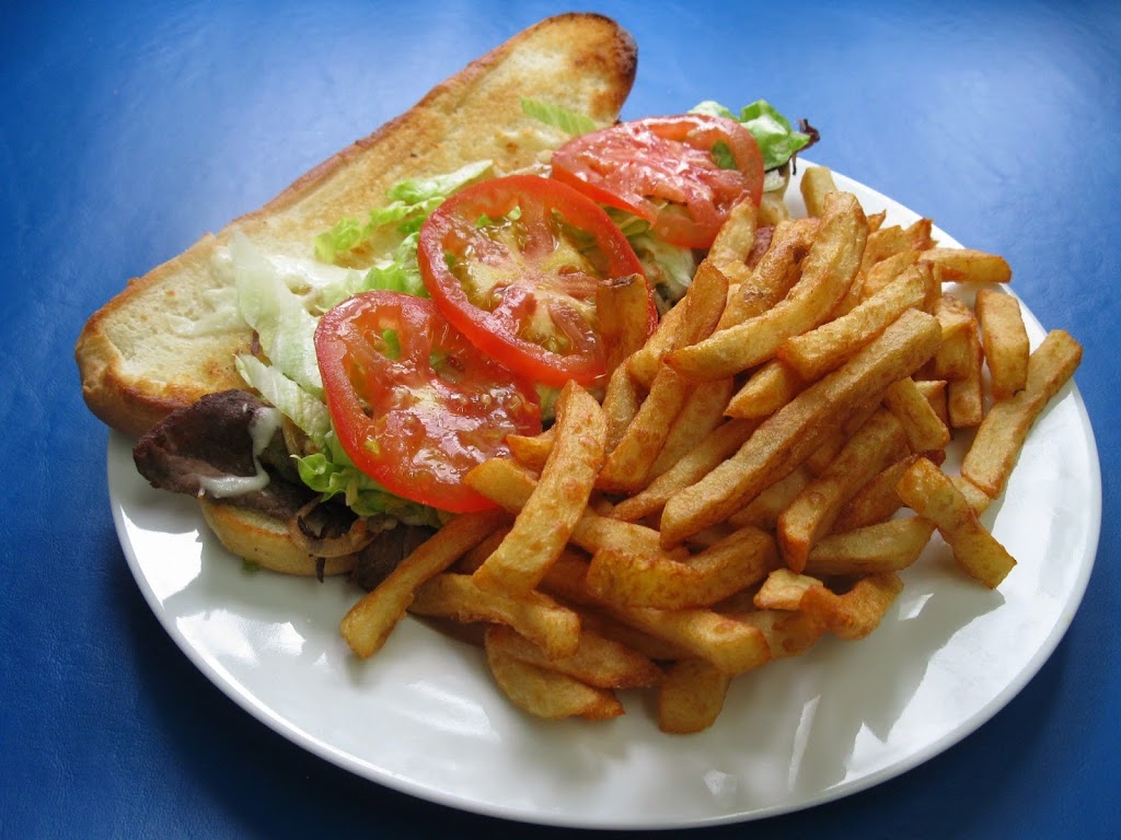 Casse-Croûte La Grondinoise | 2350 Rg St Jean, St Maurice (p), QC G0X 2X0, Canada | Phone: (819) 370-3037