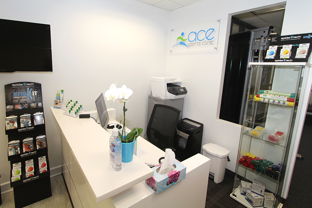 Ace Sports Clinic | 1 St Clair Ave W #302, Toronto, ON M4V 1K6, Canada | Phone: (416) 792-4223